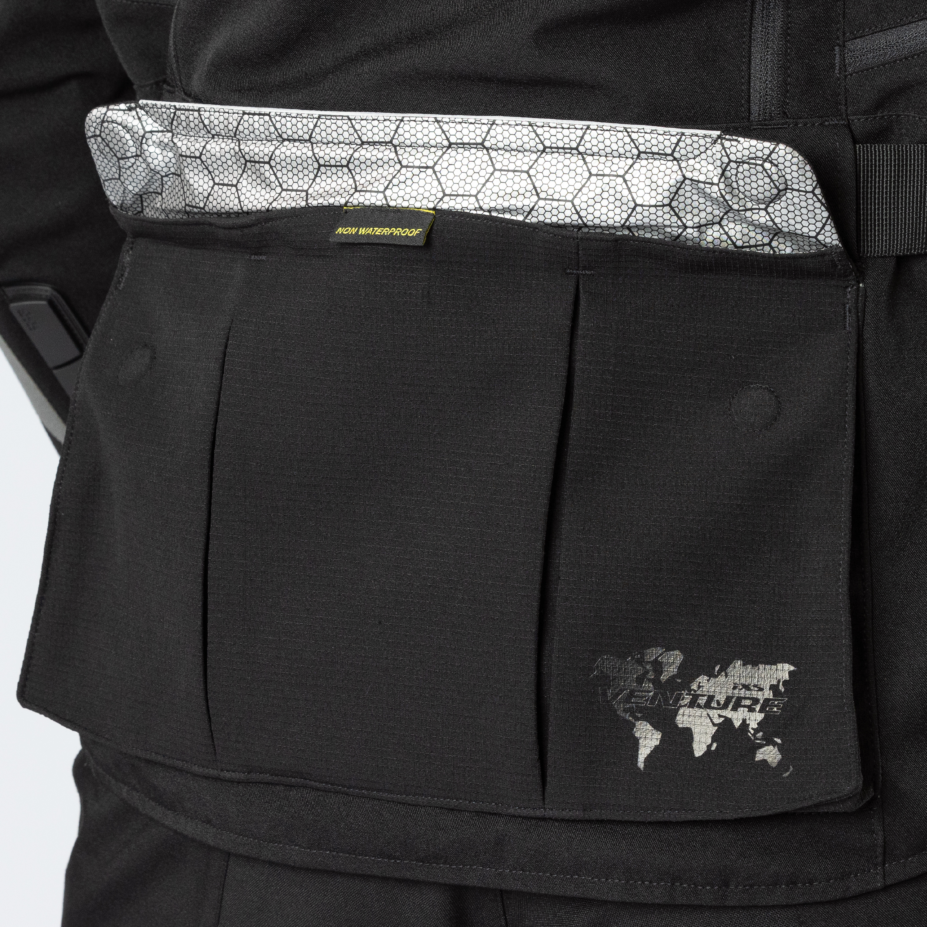 Yalıtımlı Sırt Cebi